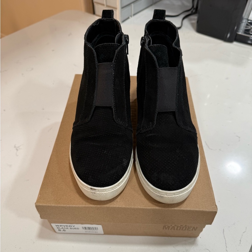 Steve Madden Women’s Wavery Wedge Sneakers - Picture 6 of 7